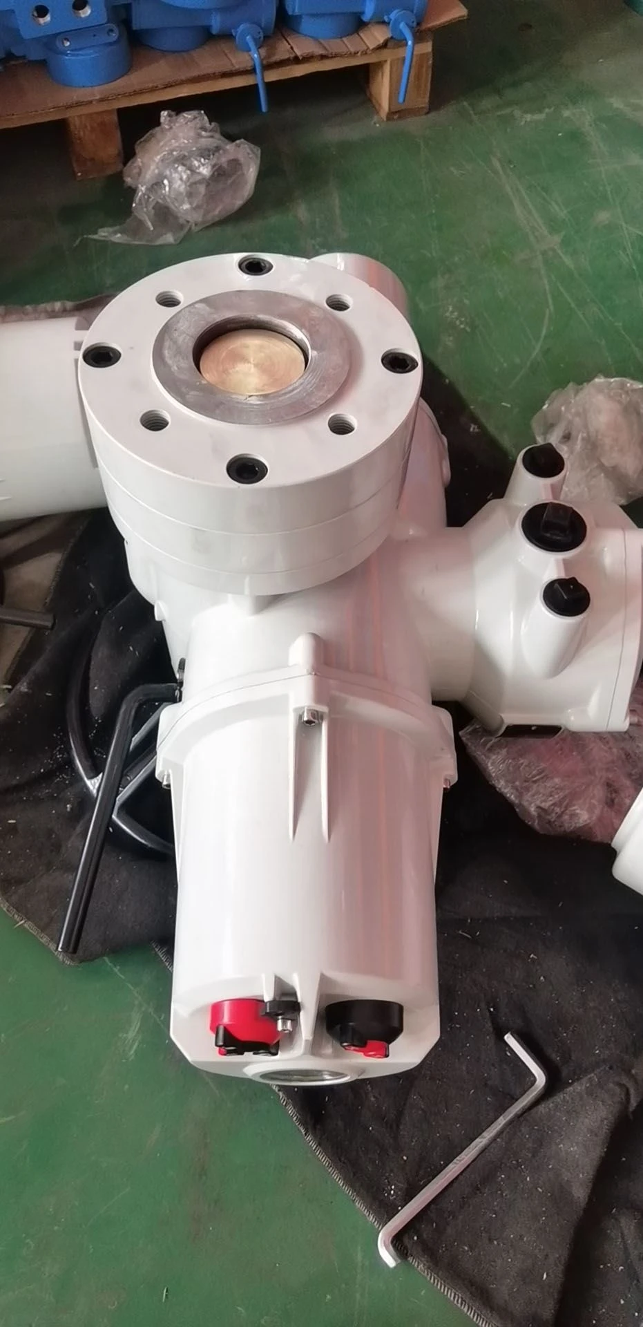 Thrust type multi turn electric ac tuator